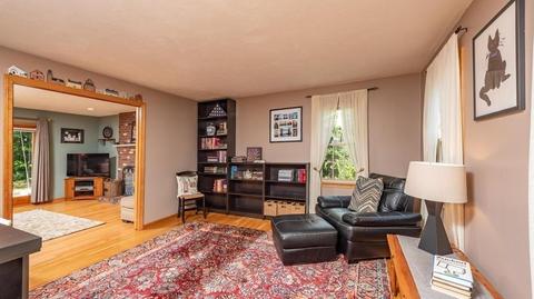 535 Elm St E, Raynham, MA 02767 photo 5