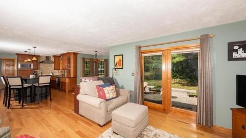 535 Elm St E, Raynham, MA 02767 photo 7
