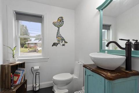 84 Forest St, Stoneham, MA 02180 photo 10