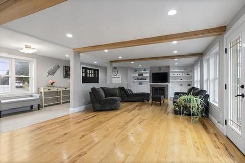 84 Forest St, Stoneham, MA 02180 photo 7