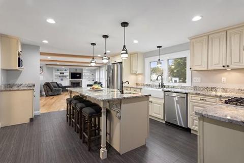 84 Forest St, Stoneham, MA 02180 photo 14