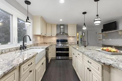 84 Forest St, Stoneham, MA 02180 photo 13