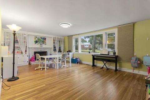 84 Forest St, Stoneham, MA 02180 photo 18