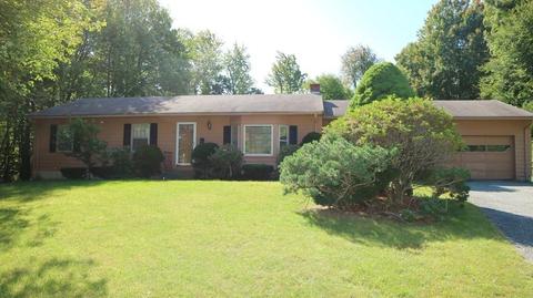 20 Spring Valley Rd, Worcester, MA 01609 photo 1