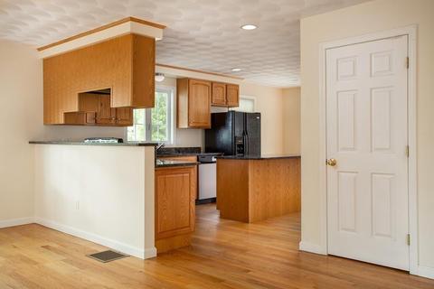 23 Everett Ave, Providence, RI 02906 photo 11