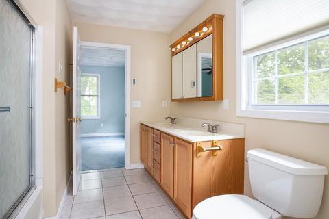 23 Everett Ave, Providence, RI 02906 photo 21