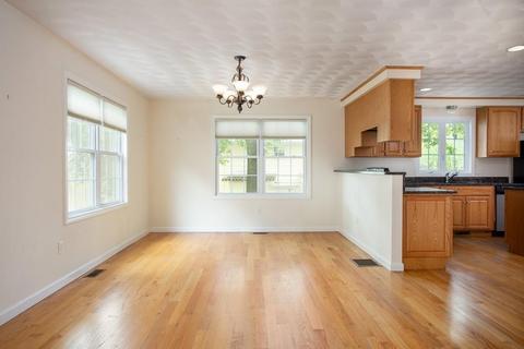 23 Everett Ave, Providence, RI 02906 photo 8