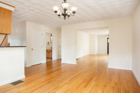 23 Everett Ave, Providence, RI 02906 photo 10