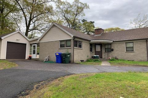 501 Boston Rd, Springfield, MA 01109 photo 2