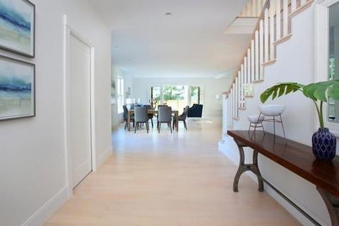 38 Gorham Ave, Brookline, MA 02445 photo 9