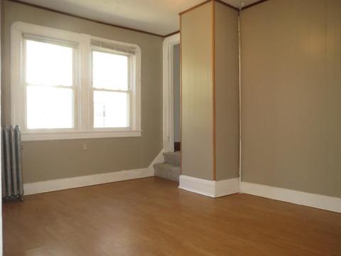 22 Ashmont St, Springfield, MA 01108 photo 11