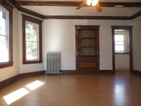 22 Ashmont St, Springfield, MA 01108 photo 5