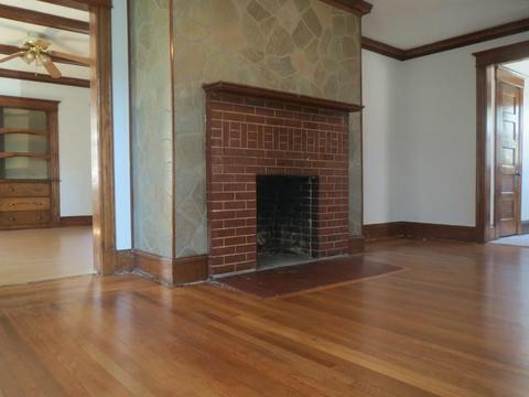 22 Ashmont St, Springfield, MA 01108 photo 4