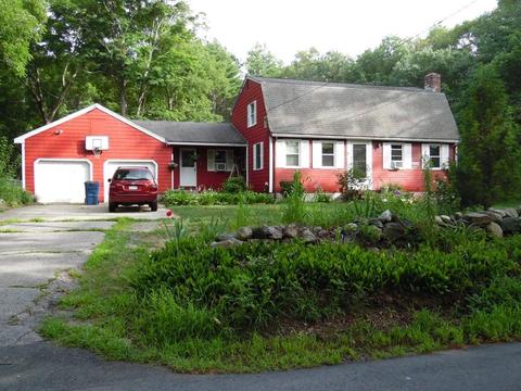 126 Farm St, Millis, MA 02054 photo 2