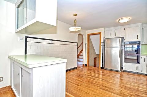 36 Chickering Rd, Dedham, MA 02026 photo 8