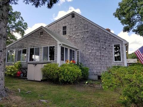 10 Gitche Gumee Rd, Wareham, MA 02532 photo 4