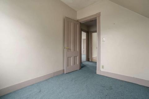 16 Prospect St, Everett, MA 02149 photo 32