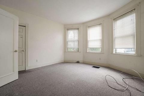 16 Prospect St, Everett, MA 02149 photo 6