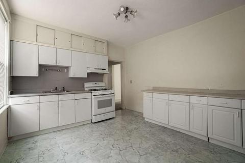 16 Prospect St, Everett, MA 02149 photo 3