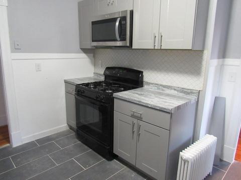 730 White St, Springfield, MA 01108 photo 3