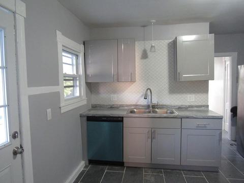 730 White St, Springfield, MA 01108 photo 2
