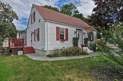 25 Maple St, Warren, RI 02885 photo 2