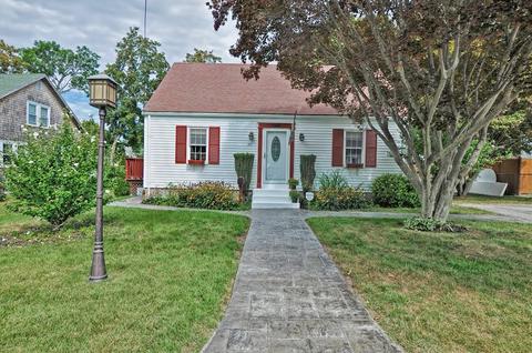 25 Maple St, Warren, RI 02885 photo 1