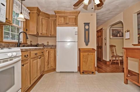 25 Maple St, Warren, RI 02885 photo 5