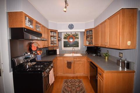 79 Eckington St, Springfield, MA 01108 photo 9