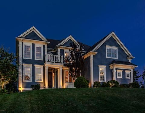 17 Appaloosa Dr Shrewsbury Ma 01545 Mls 72566809 Movoto Com