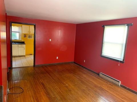 190 Jasper St, Springfield, MA 01109 photo 2