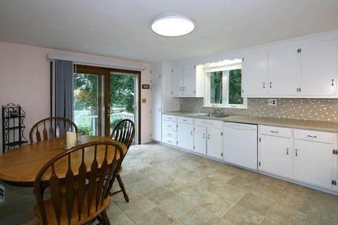 9 E Garfield Ave, Beverly, MA 01915 photo 2