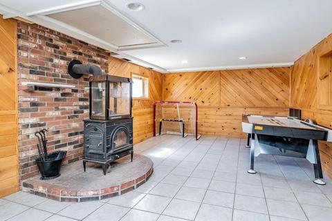 119 Mildred Ave, Springfield, MA 01104 photo 15