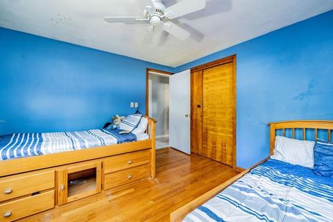 119 Mildred Ave, Springfield, MA 01104 photo 9
