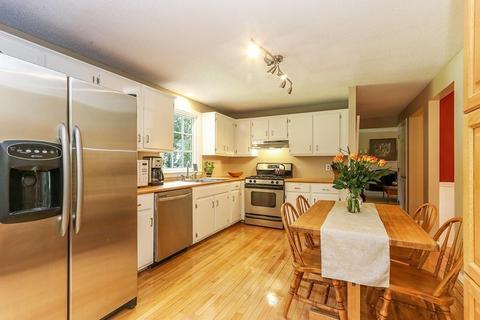 12 Brandywine Ter, Millis, MA 02054 photo 9