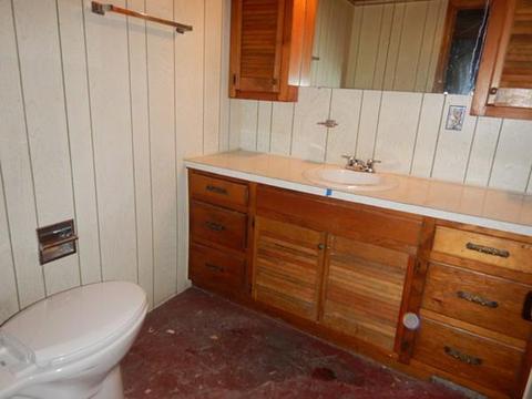 101 W Canton Cir, Springfield, MA 01104 photo 18