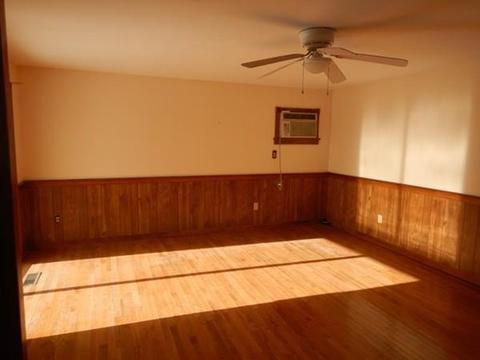 101 W Canton Cir, Springfield, MA 01104 photo 4