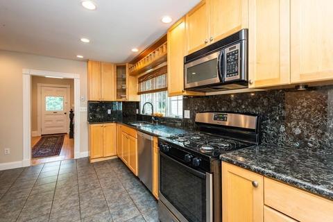 28 Glen Rd, Reading, MA 01867 photo 5