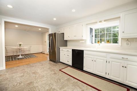 5 Mast Hill Rd, Hingham, MA 02043 photo 4