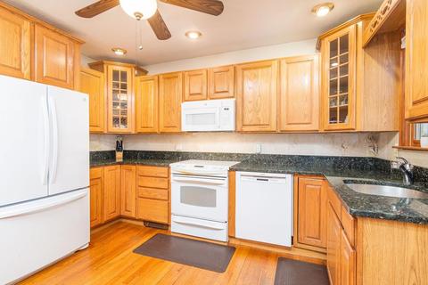 12 Beacon St, Dedham, MA 02026 photo 9
