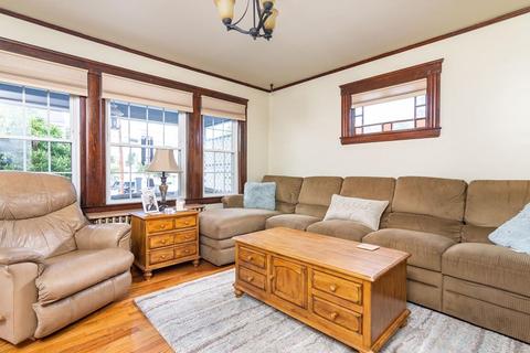 12 Beacon St, Dedham, MA 02026 photo 4