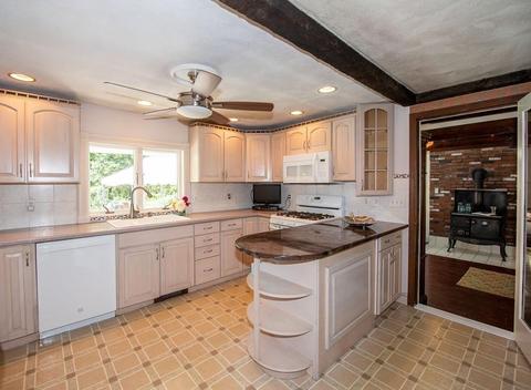 237 Forest St, Dunstable, MA 01827 photo 11