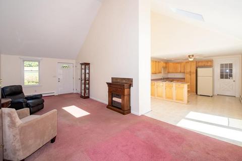 237 Forest St, Dunstable, MA 01827 photo 22