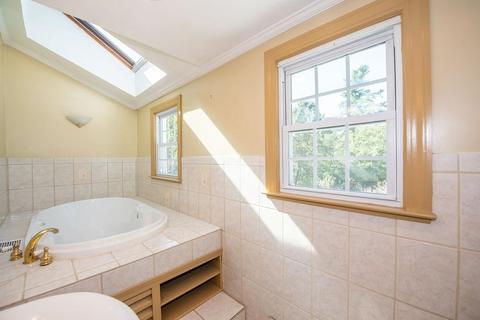 237 Forest St, Dunstable, MA 01827 photo 17