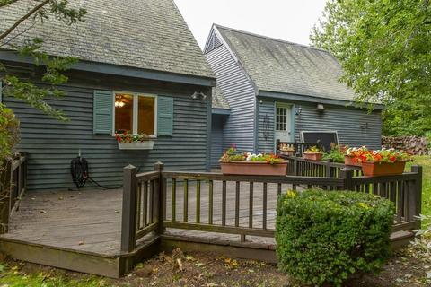 27 Souther Rd, Gloucester, MA 01930 photo 4