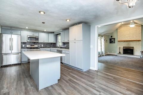 14 Olean Rd, Burlington, MA 01803 photo 8