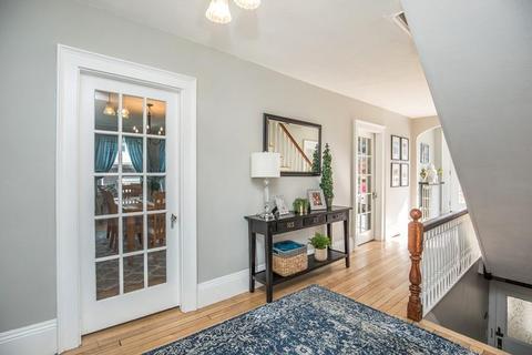 19 Eastern Ave #2, Lynn, MA 01902 photo 2