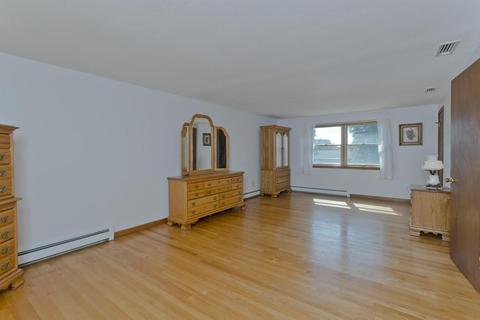 44 Deane St, Chicopee, MA 01020 photo 12