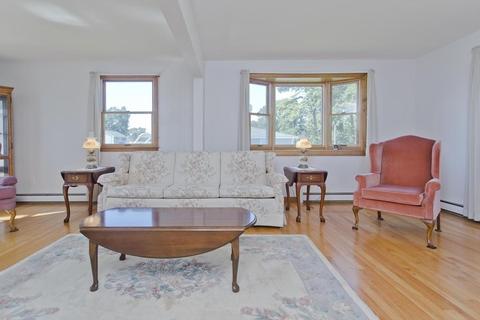 44 Deane St, Chicopee, MA 01020 photo 7