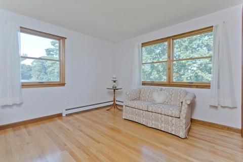 44 Deane St, Chicopee, MA 01020 photo 16